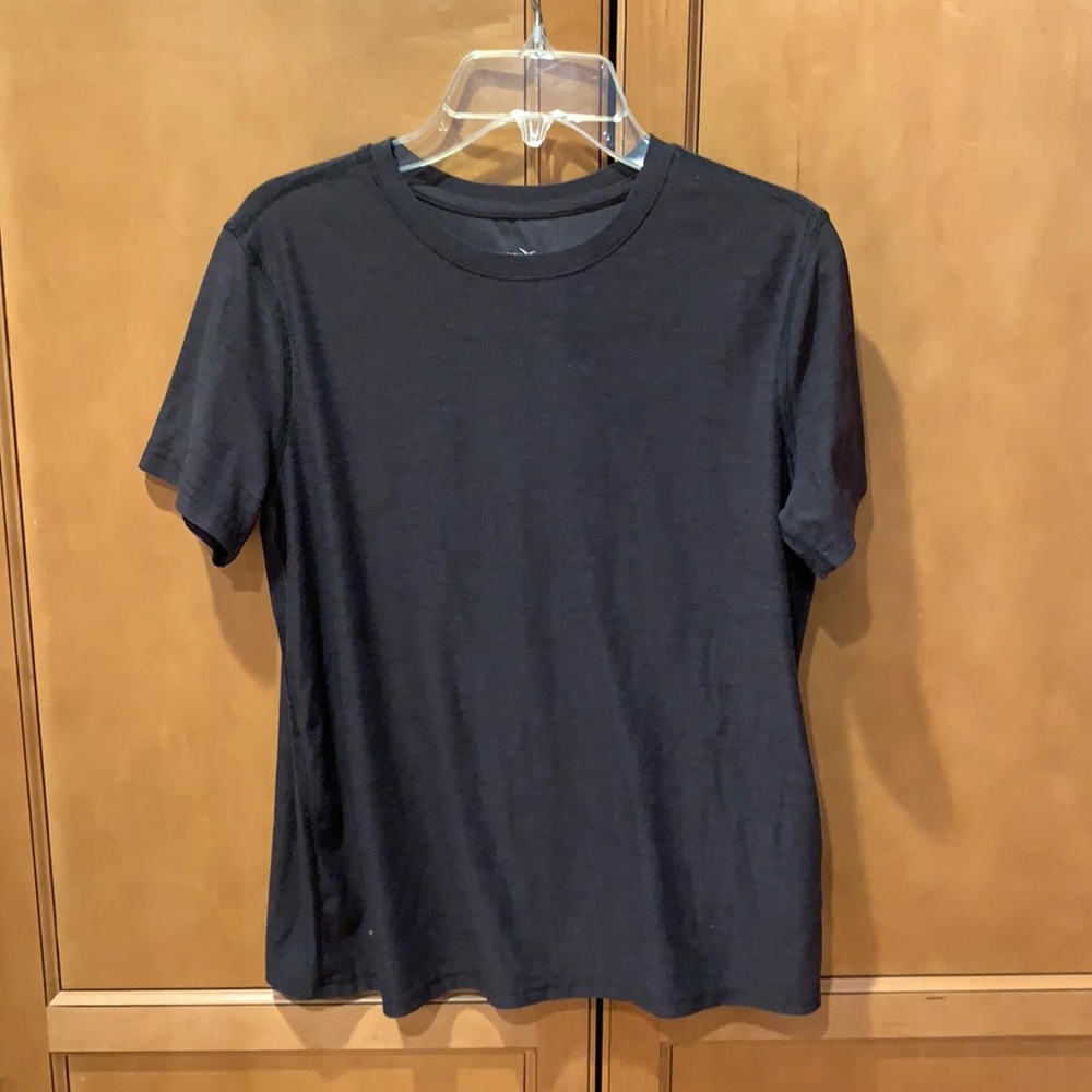 Old Navy performance dry fit tee shirt
